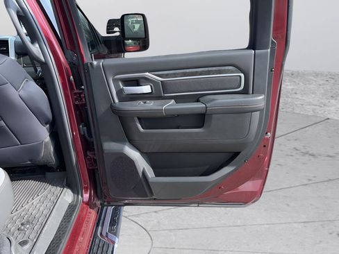 Used 2024 RAM 2500 Big Horn image 29