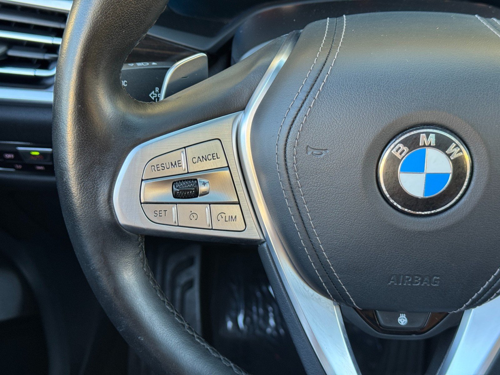 Used 2021 BMW X7 xDrive40i w/ Premium Package AWD/4WD image 23
