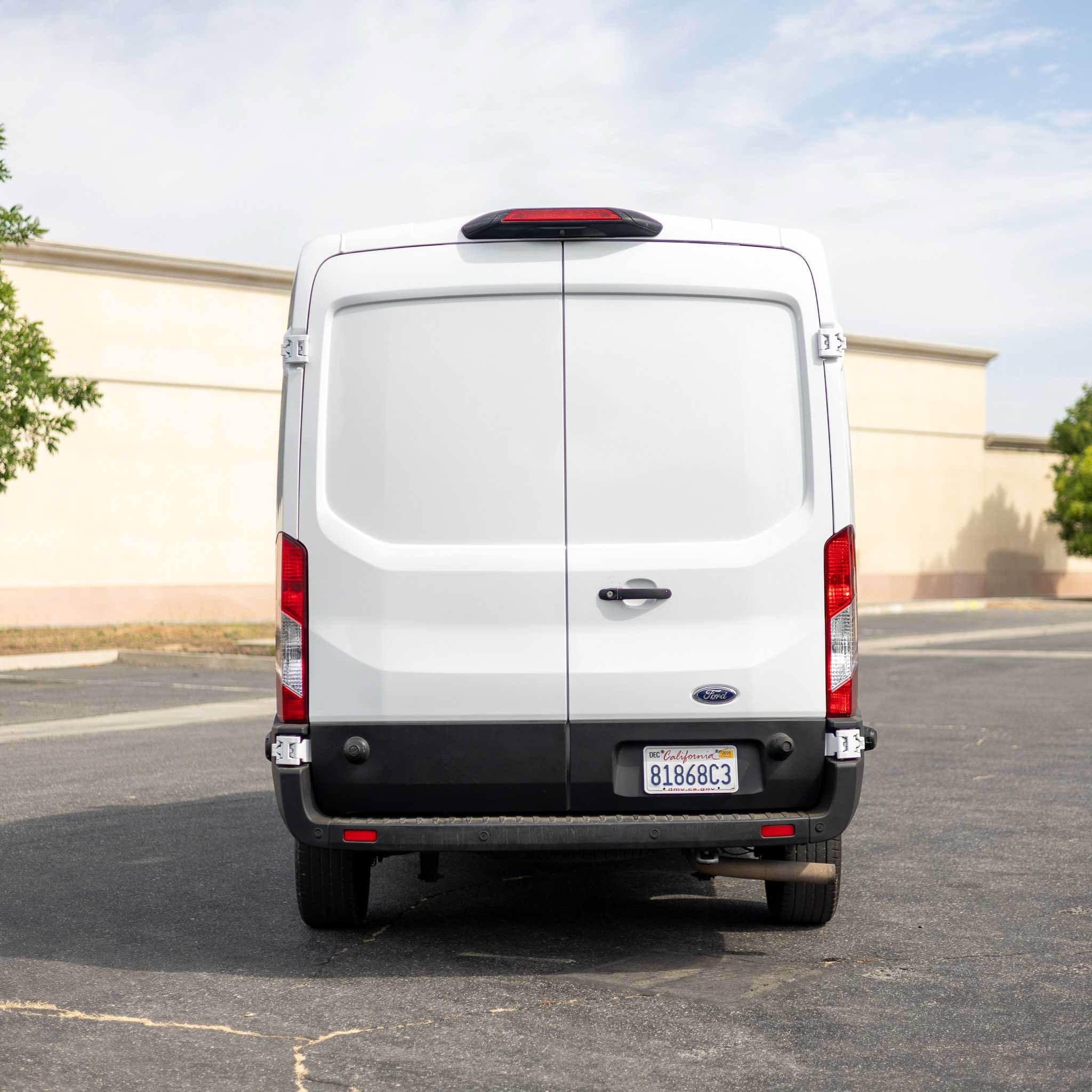Used 2020 Ford Transit 250 Medium Roof RWD image 6