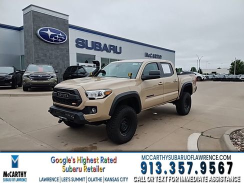 Used 2019 Toyota Tacoma TRD Off-Road AWD/4WD image 1