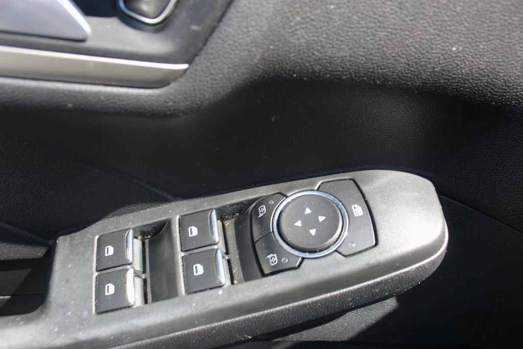 Used 2021 Ford Escape SE w/ SE Sport Appearance Package AWD/4WD image 13