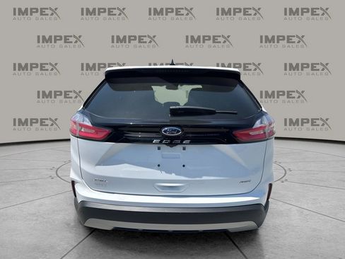 Used 2024 Ford Edge SEL w/ Convenience Package AWD/4WD image 4