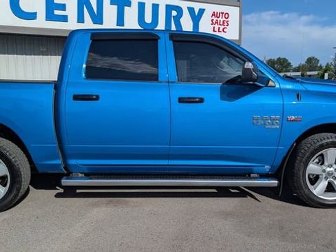 Used 2023 RAM 1500 Classic SLT w/ SLT Plus D￩cor Group AWD/4WD image 26