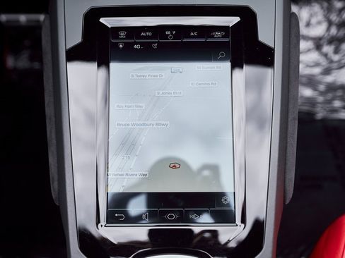 Used 2021 Lamborghini Huracan EVO image 58