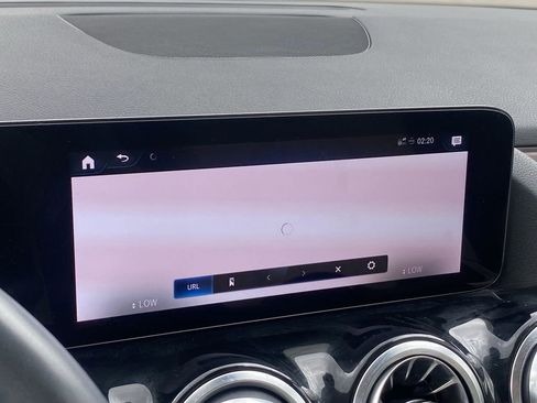 Used 2023 Mercedes-Benz GLA 250 4MATIC image 6