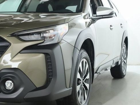 Used 2024 Subaru Outback Touring AWD/4WD image 4