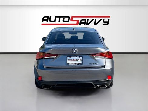 Used 2017 Lexus IS 200t image 6