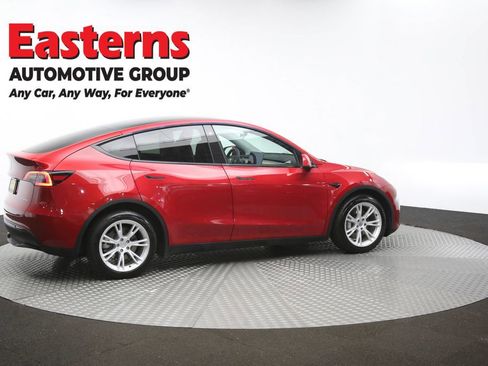Used 2021 Tesla Model Y Long Range AWD/4WD image 40