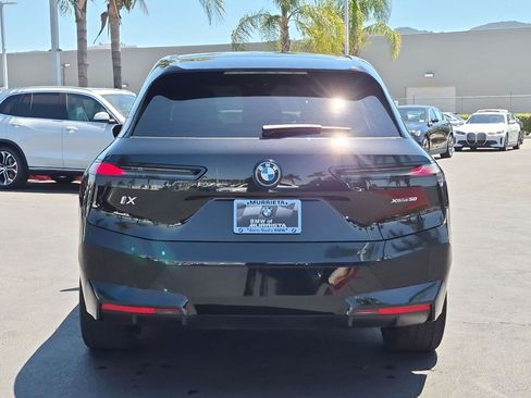 Used 2024 BMW iX xDrive50 w/ Premium Package AWD/4WD image 9