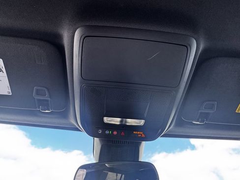 Used 2025 Chevrolet Equinox LT image 20