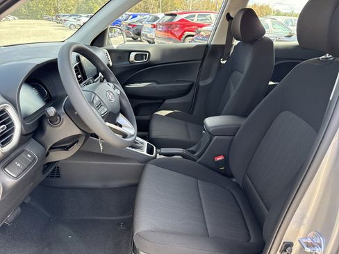 New 2026 Hyundai Venue SE image 10