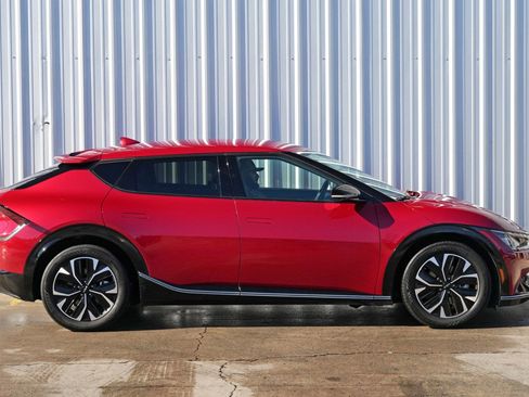 Used 2022 Kia EV6 Wind image 52