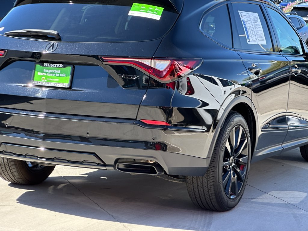 Used 2025 Acura MDX w/ Technology Package FWD image 10