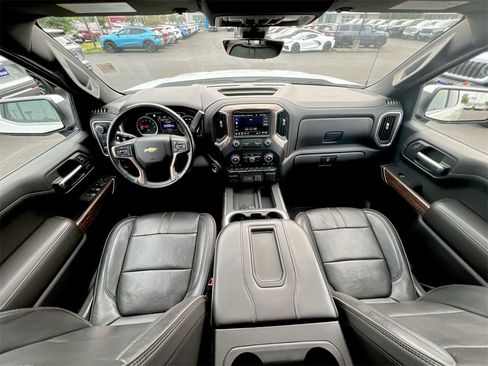 Certified 2019 Chevrolet Silverado 1500 High Country w/ High Country Premium Package image 18