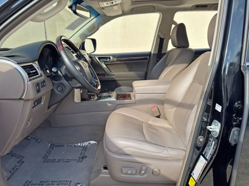 Used 2019 Lexus GX 460 Premium AWD/4WD image 16