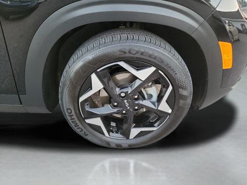 Certified 2024 Kia Seltos EX FWD image 28