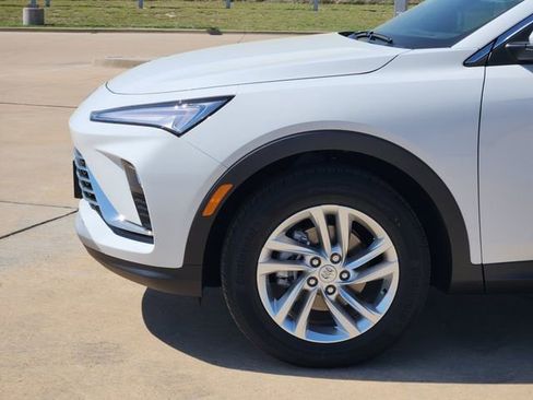 New 2026 Buick Envista Preferred image 8