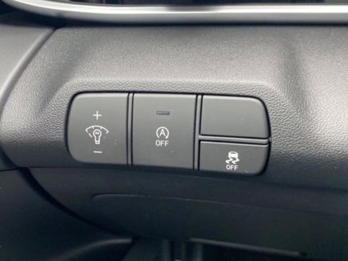 New 2026 Hyundai Elantra SE image 16