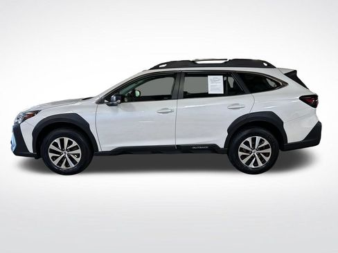 Certified 2024 Subaru Outback AWD/4WD image 2