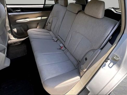 Used 2014 Subaru Outback 2.5i Premium AWD/4WD image 15