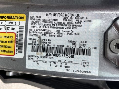 Used 2020 Ford Fusion SE w/ Equipment Group 151A FWD image 5