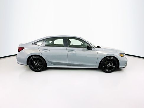 Used 2025 Honda Civic Sport image 4