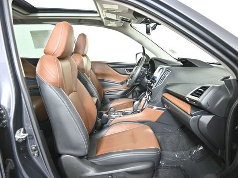 Used 2023 Subaru Forester Touring image 13