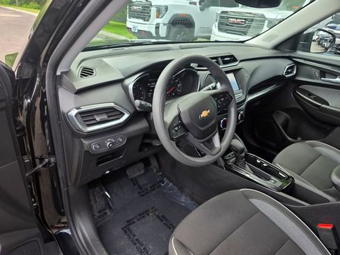 Used 2023 Chevrolet TrailBlazer LT FWD image 20
