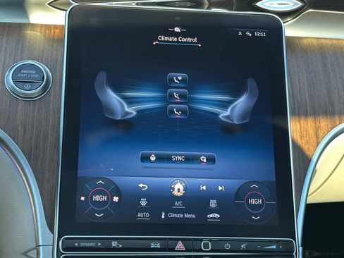 Used 2023 Mercedes-Benz C 300 4MATIC Sedan image 16