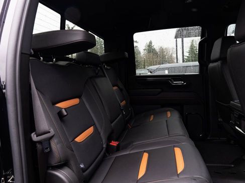 Used 2024 GMC Sierra 3500 AT4 w/ AT4 Premium Plus Package image 23