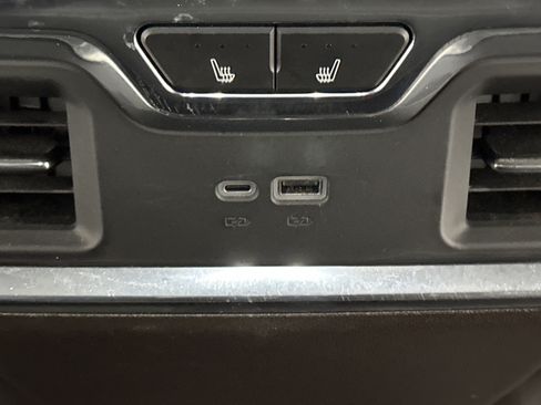 Used 2024 GMC Sierra 1500 Denali w/ Technology Package image 27