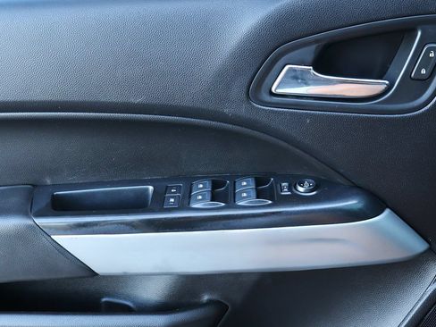 Used 2018 Chevrolet Colorado LT RWD image 40