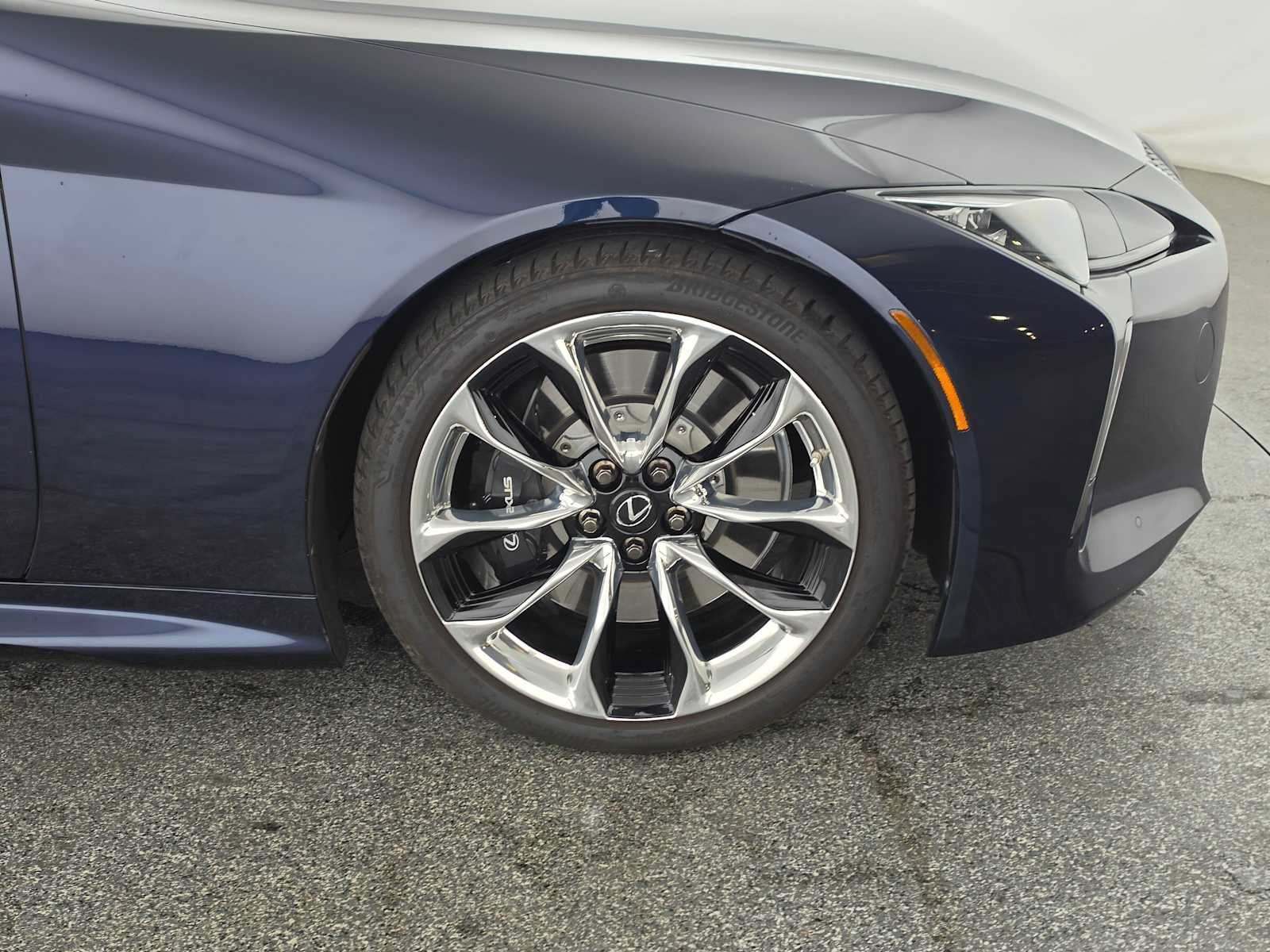 Used 2018 Lexus LC 500 Coupe w/ Sport Package RWD image 9