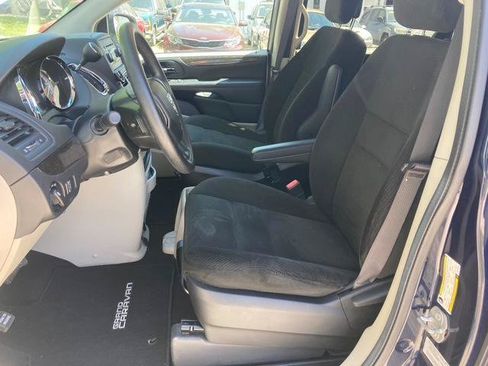 Used 2016 Dodge Grand Caravan SE w/ Quick Order Package 29E SE FWD image 17