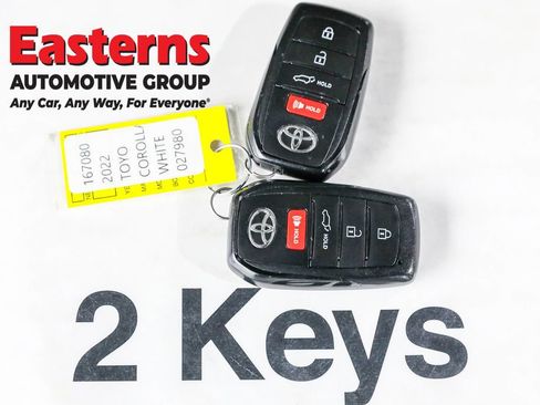 Used 2022 Toyota Corolla Cross XLE w/ Convenience Package image 22