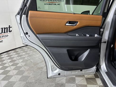 Used 2025 Nissan Pathfinder Platinum w/ Cargo Package FWD image 27