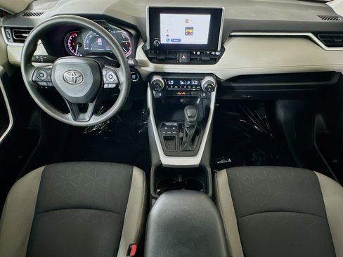 Used 2023 Toyota RAV4 XLE FWD image 27