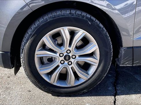 Used 2023 Ford Edge Titanium image 7