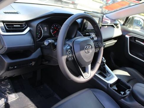Certified 2020 Toyota RAV4 XLE Premium w/ Carpet Mat Package FWD image 55