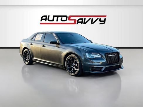 Used 2020 Chrysler 300 S w/ 300S Premium Group RWD image 1