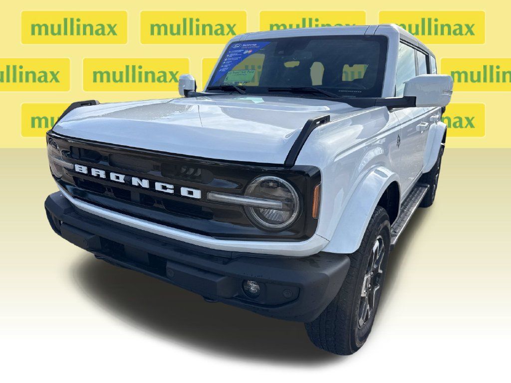 Used 2024 Ford Bronco Outer Banks AWD/4WD image 10