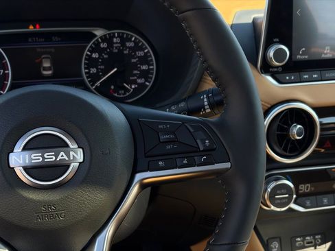 New 2025 Nissan Sentra SV w/ SV Premium Package image 17