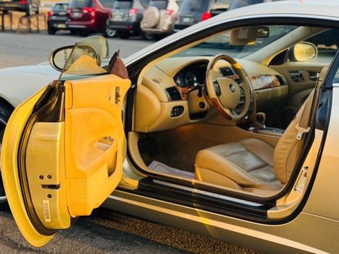 Used 2007 Jaguar XK Base image 10