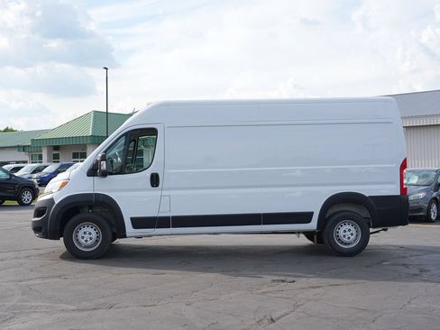 Used 2024 RAM ProMaster 2500 w/ Convenience Group FWD image 6