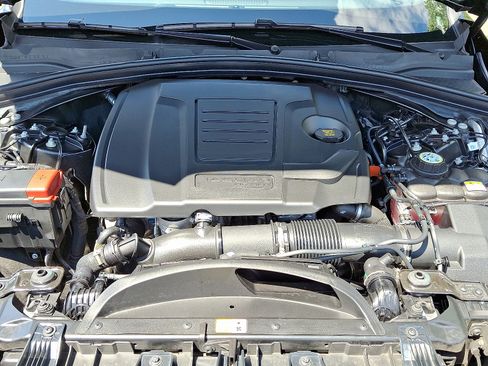 Used 2025 Jaguar F-PACE R-Dynamic S image 29