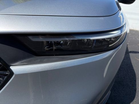Used 2023 Honda Accord Sport image 9