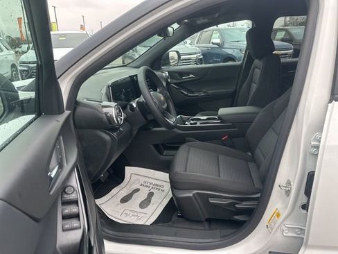 New 2026 Chevrolet Equinox LT image 16