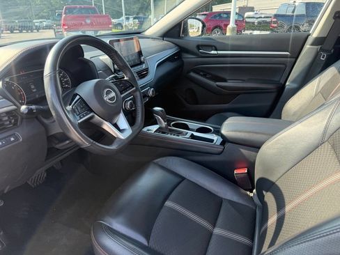 Used 2024 Nissan Altima 2.5 SR FWD image 4