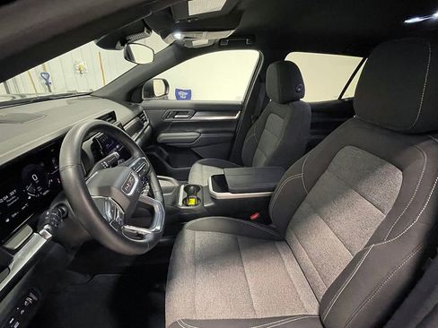 Used 2025 GMC Terrain Elevation image 3