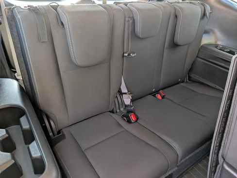 Used 2023 Subaru Ascent Premium w/ Convenience Package AWD/4WD image 6